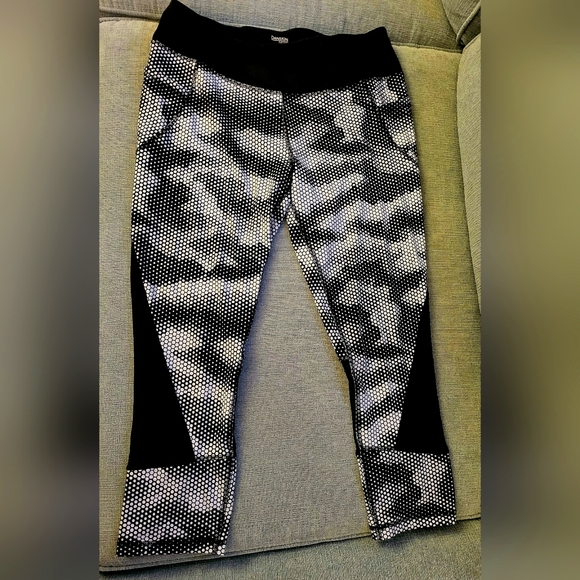 Women’s Pants DANSKIN size Medium 8 10 Fitted Workout Stretch (ra92) - Picture 1 of 2